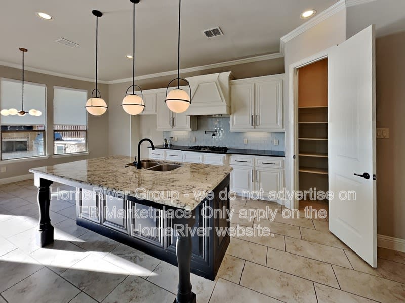 941 Jessica Ln – photo 1