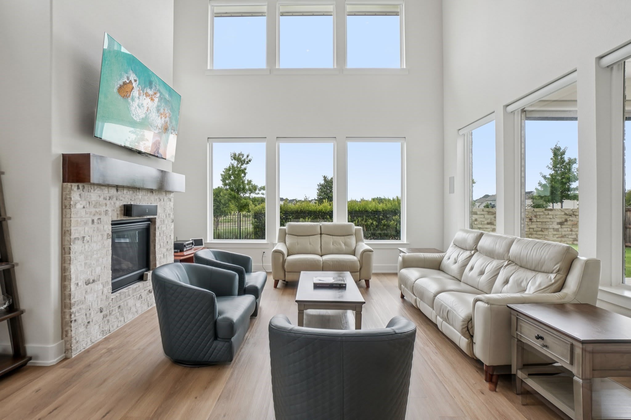 3960 Medio Creek Drive – photo 4