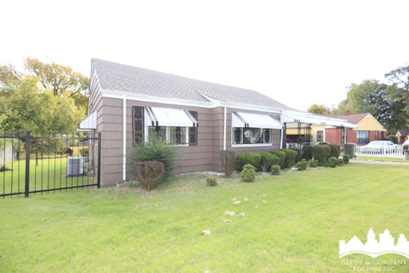 1446 Alamo St – photo 2