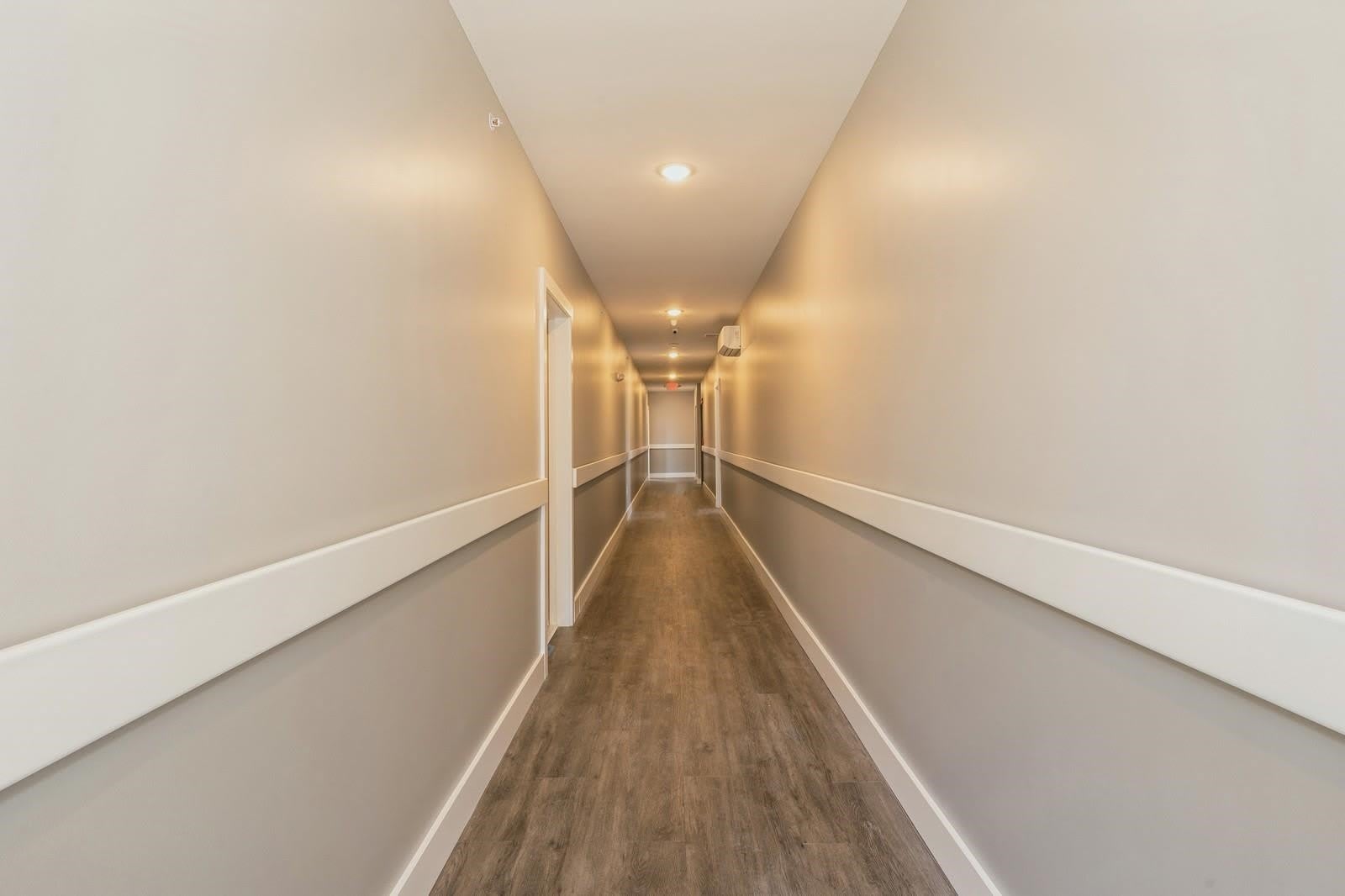 6108 HUDSON AVE – photo 5