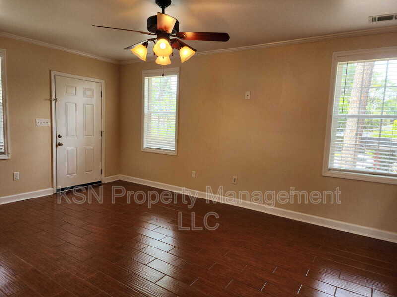 920 East 32nd Street – photo 3
