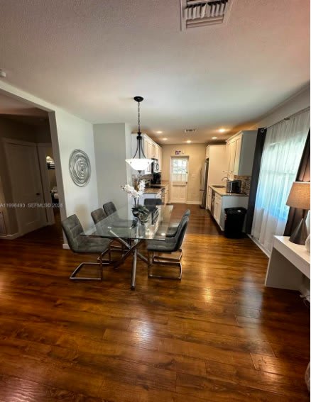 1448 Dewey Street – photo 4