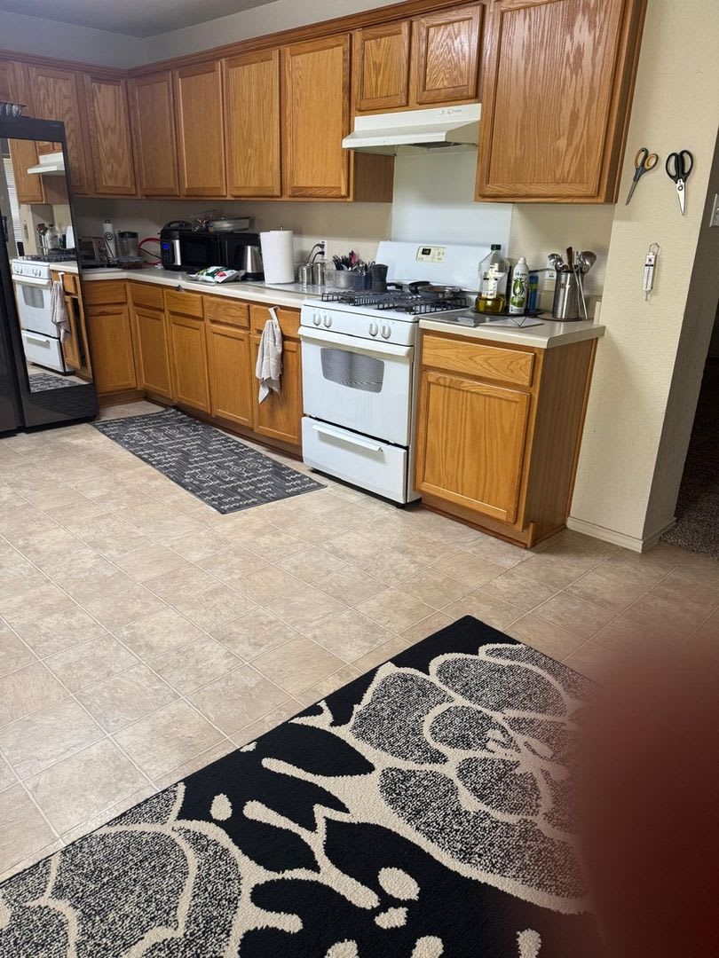 Spacious 4BR House in Pflugerville – photo 3