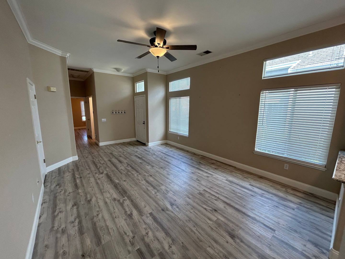 Beautiful Updated 2 Bed 2 Bath Summerset Home! 55+ Community – photo 5