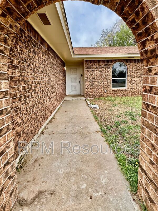 720 Willow Run – photo 5