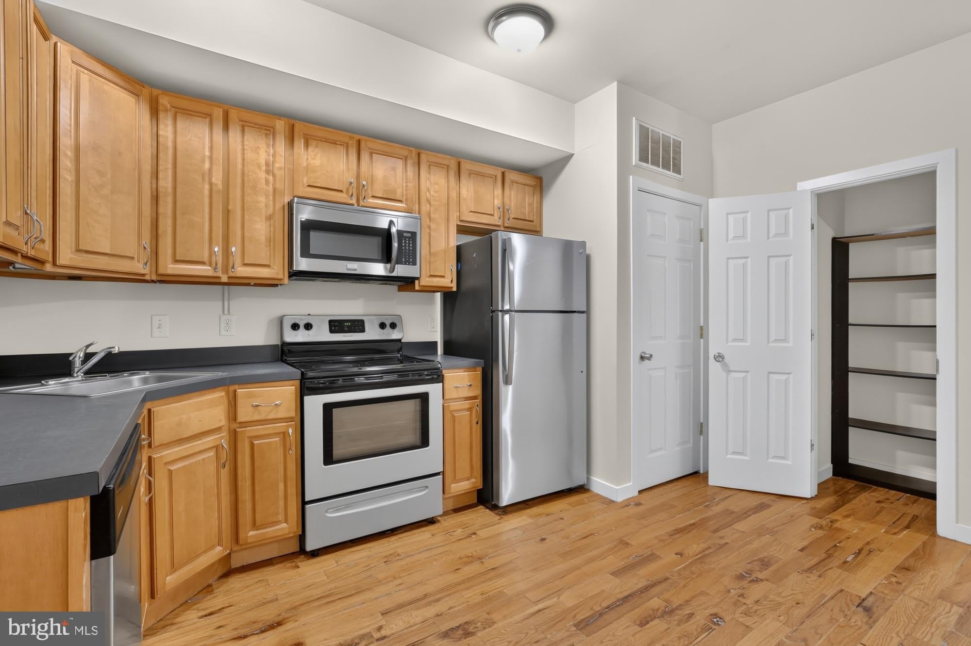 4011 Baring Street – photo 5