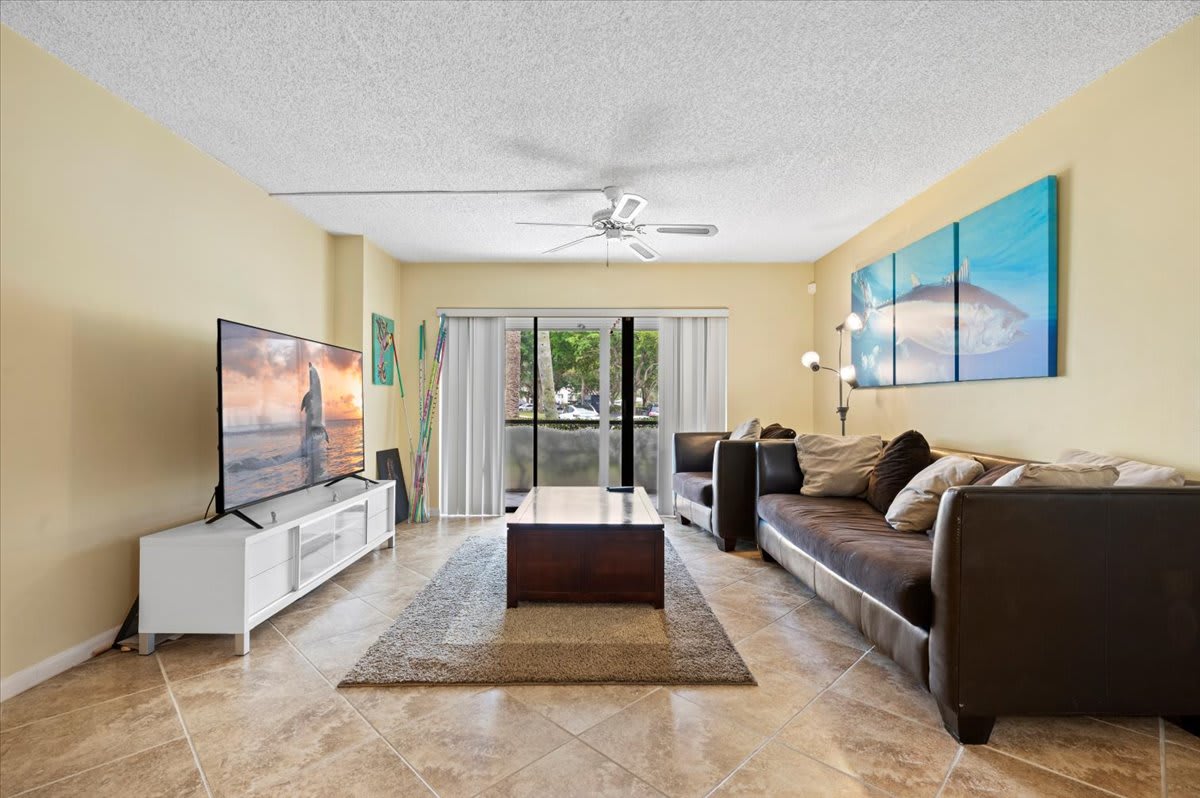 1014 Green Pine Boulevard – photo 1