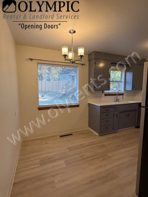 1310 Union Ave – photo 3