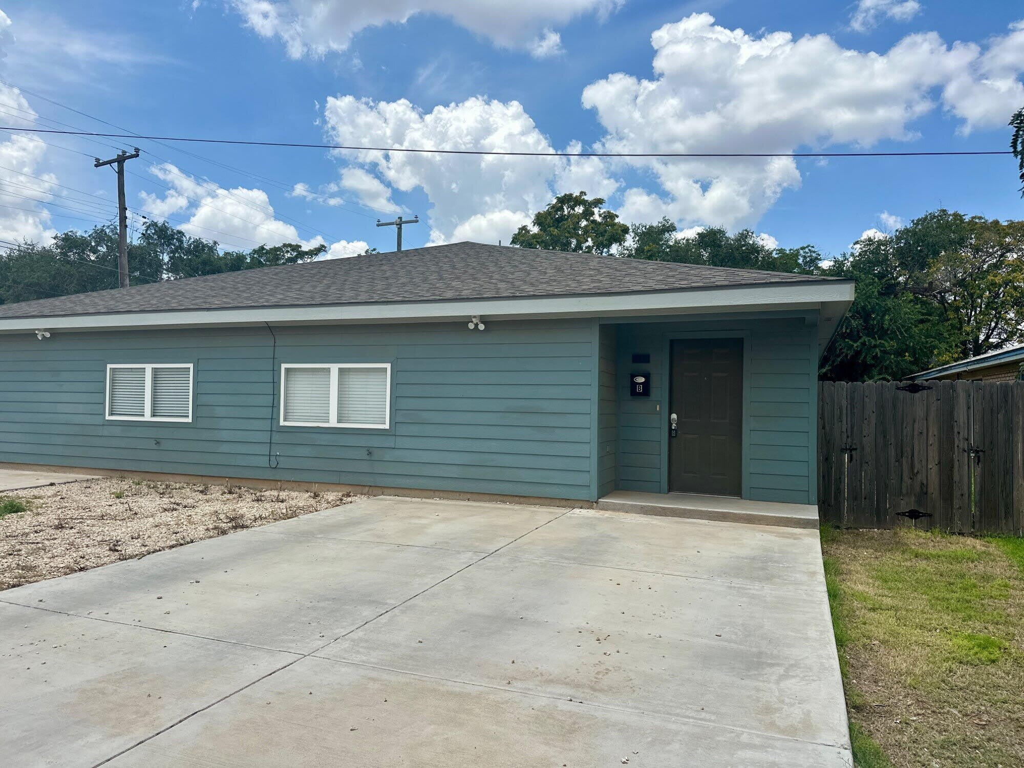 4506 Avenue T – photo 1