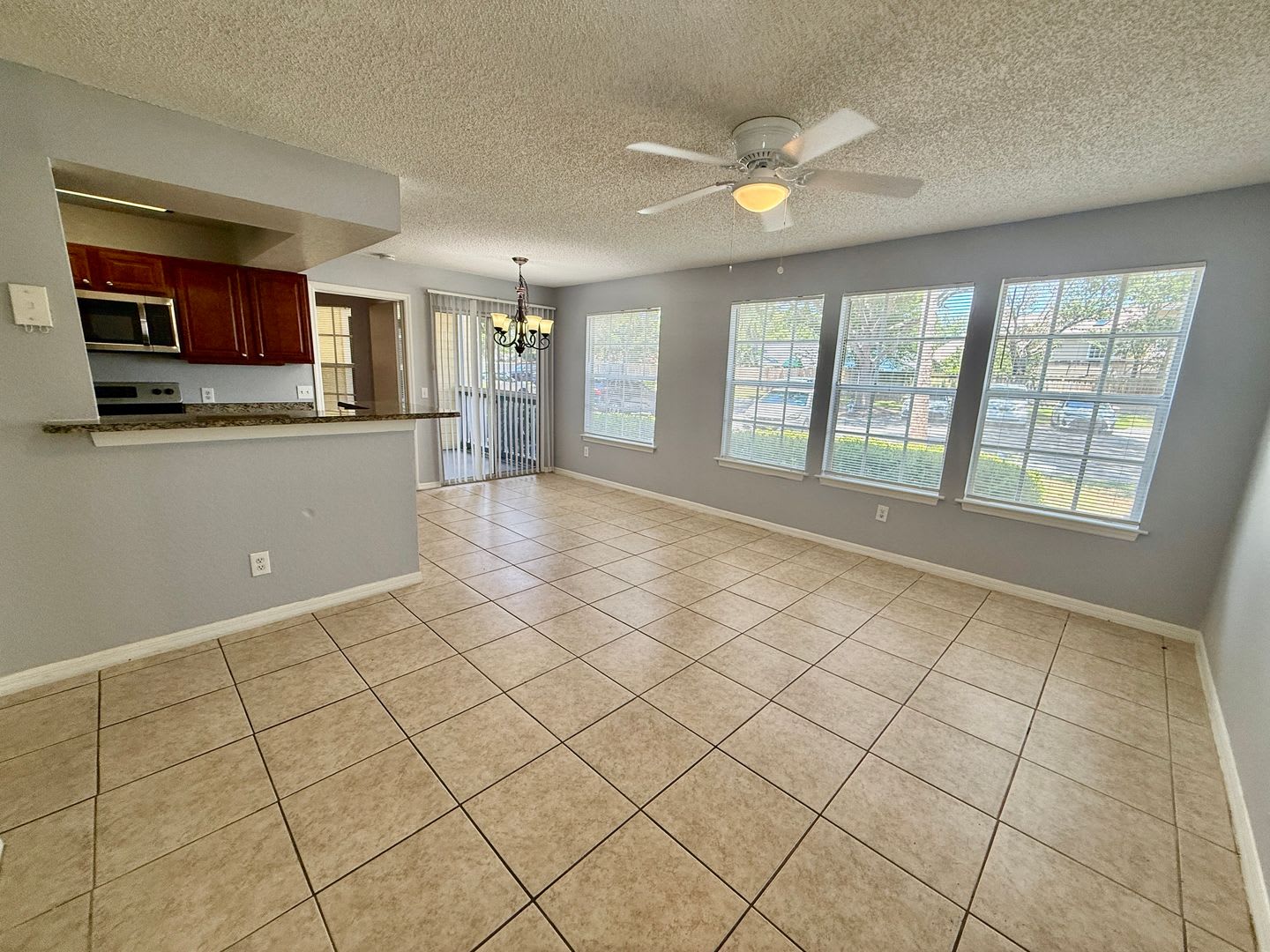 Tradewinds 2 Bed / 2 Bath – photo 4