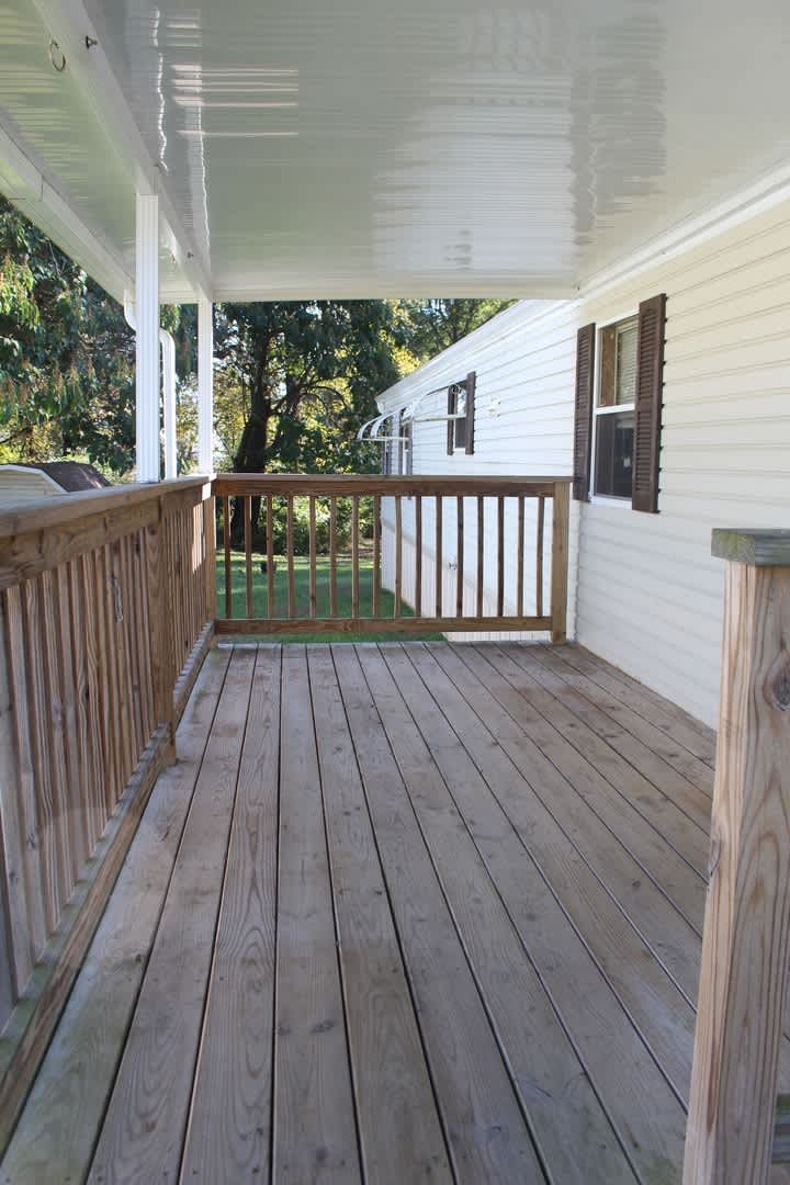Mobile Home with Covered Front Porch – photo 3