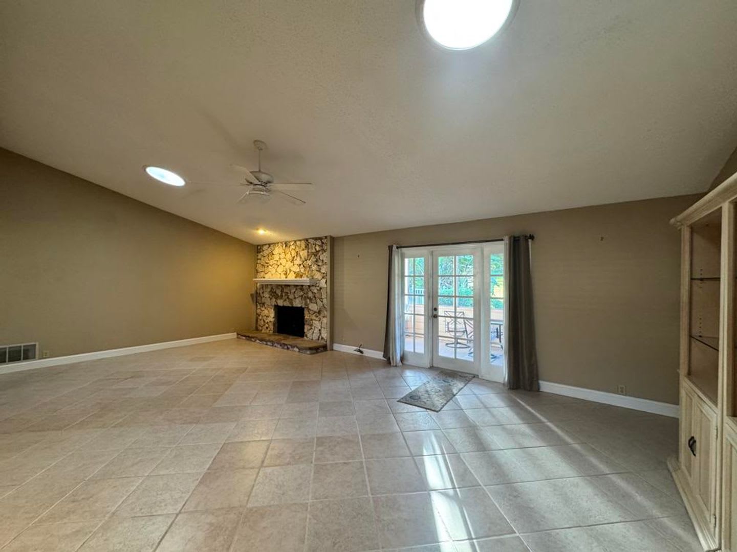 3/2 in Pelican Bay – photo 4