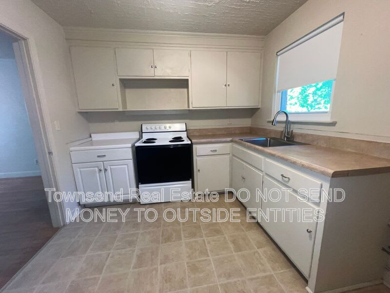 507 Martine Rd. – photo 4