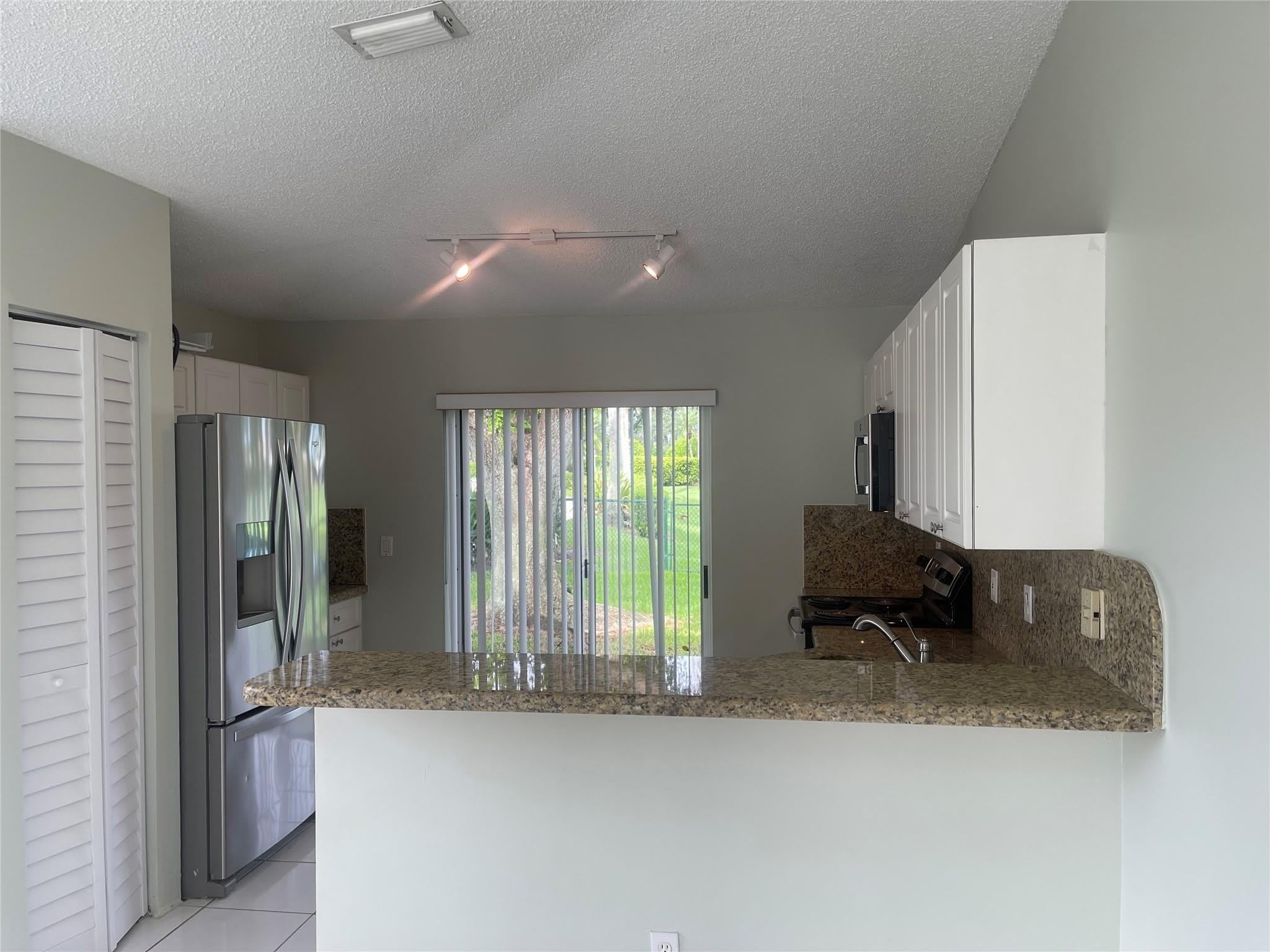 1810 SW 114th Terrace – photo 5