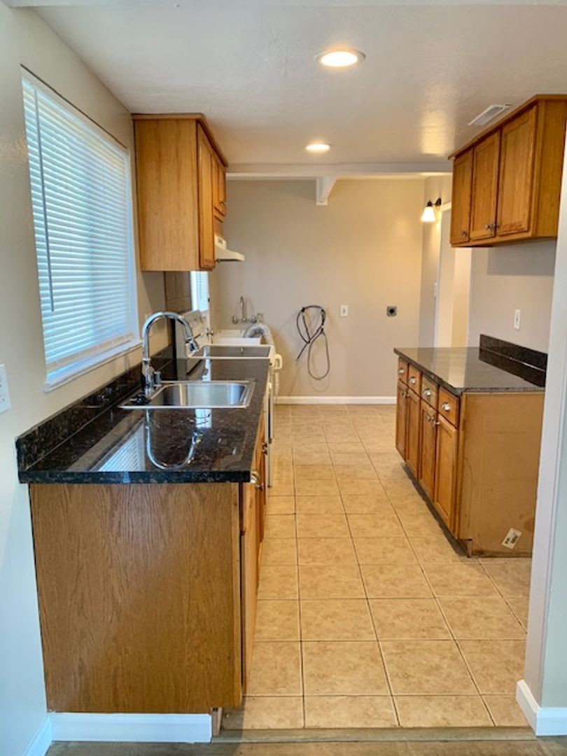 4 Bed 1 5 Bath House In Richmond Available Now – photo 5