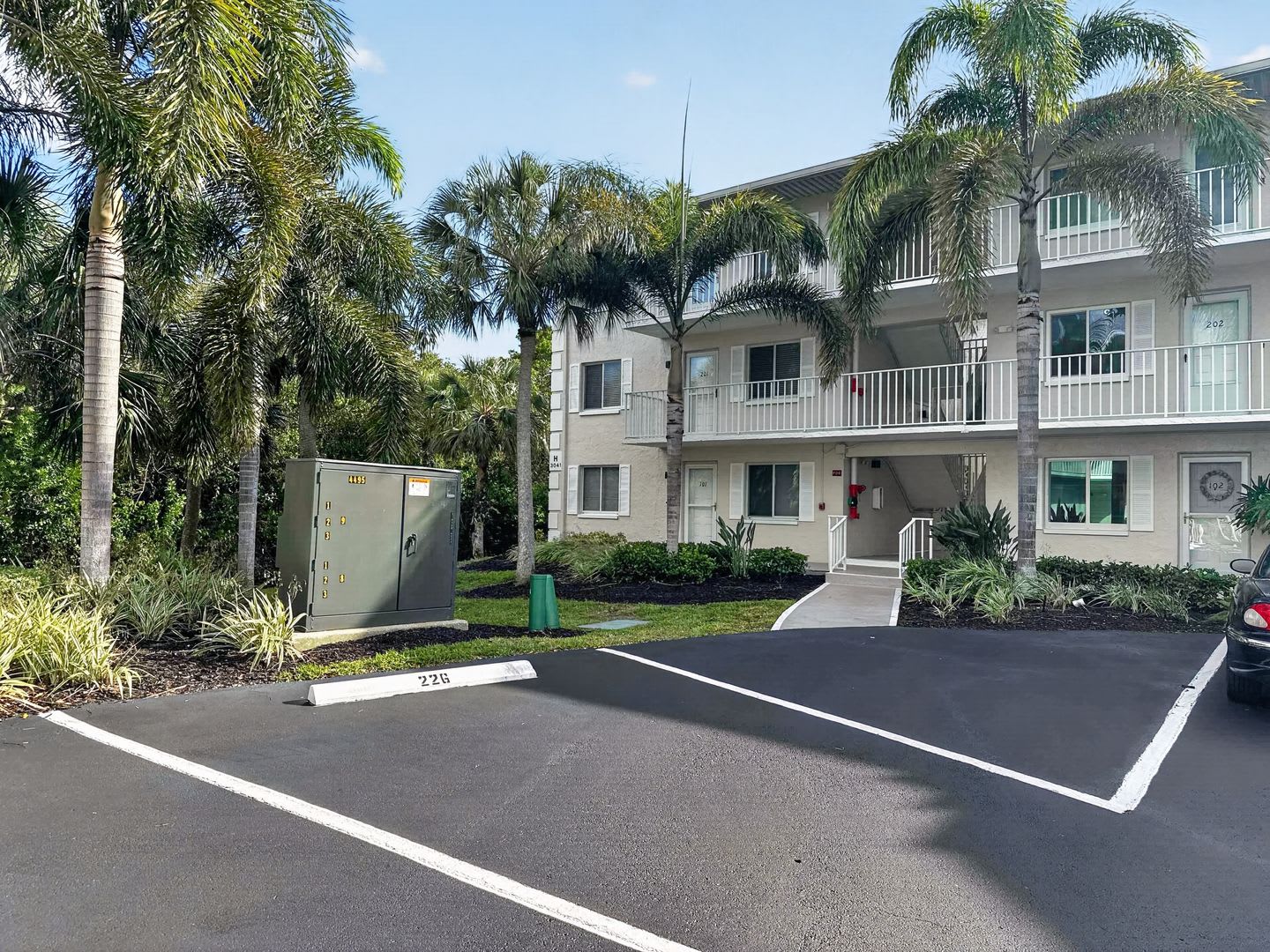 Stunning Sandpiper Bay 2 Bed 2 Bath End Unit Condo – photo 1