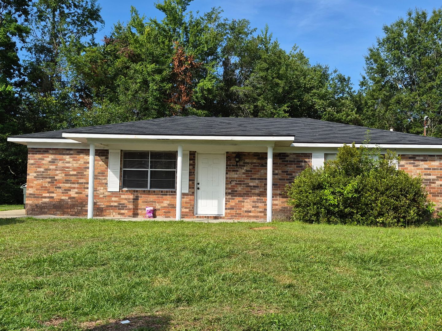 Beautiful 3bd/1.5ba home ready to rent – photo 1