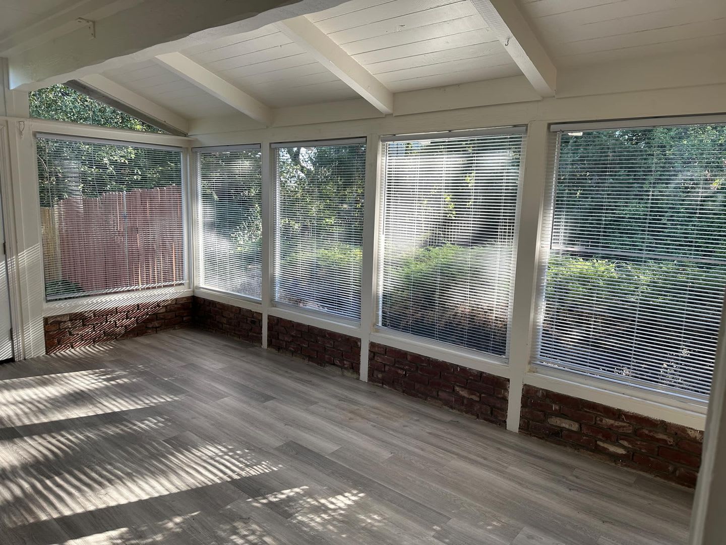 110 Colonial Dr, Auburn, CA 95603 3 Bed – photo 2