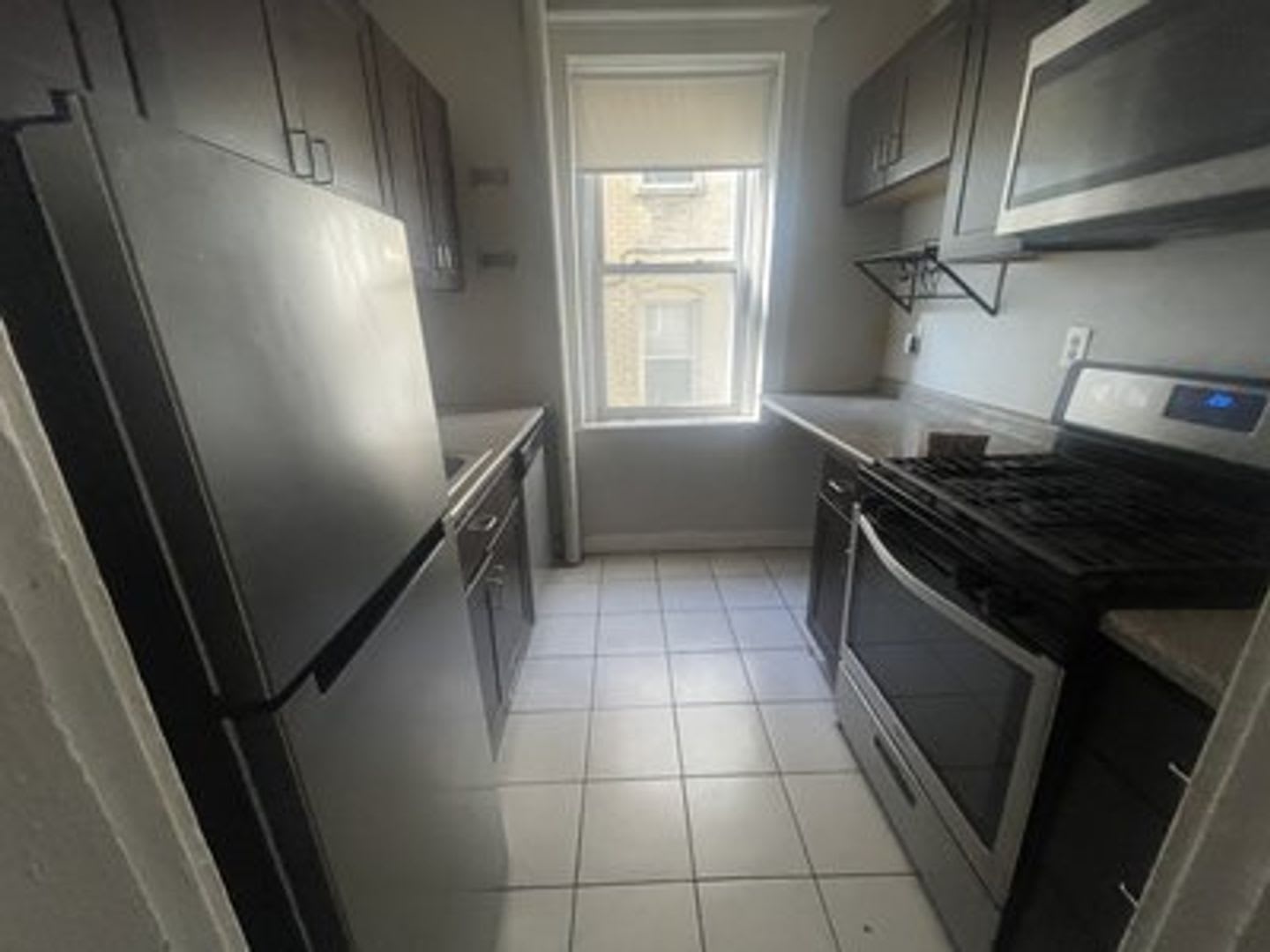 Affordable Allston Studio Near the Green Line – photo 3