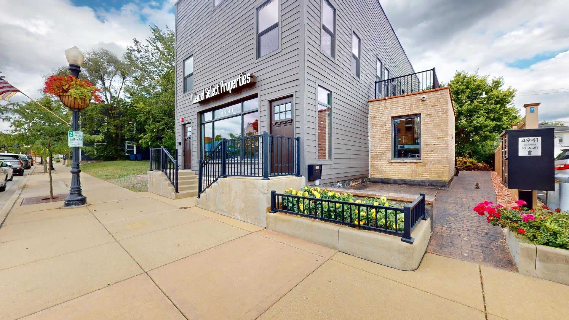 4941 Main Street – photo 1