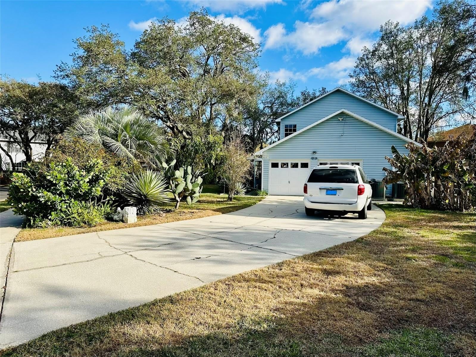 8834 WHISPERING OAKS Trail – photo 5