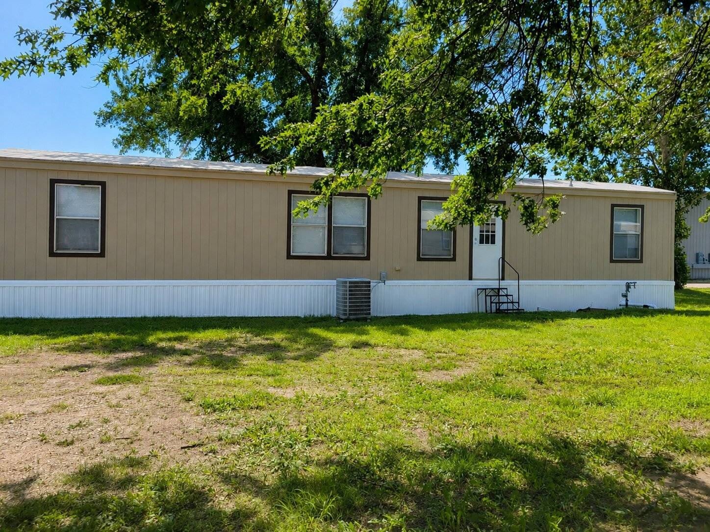 15301 Us Highway 54 – photo 2
