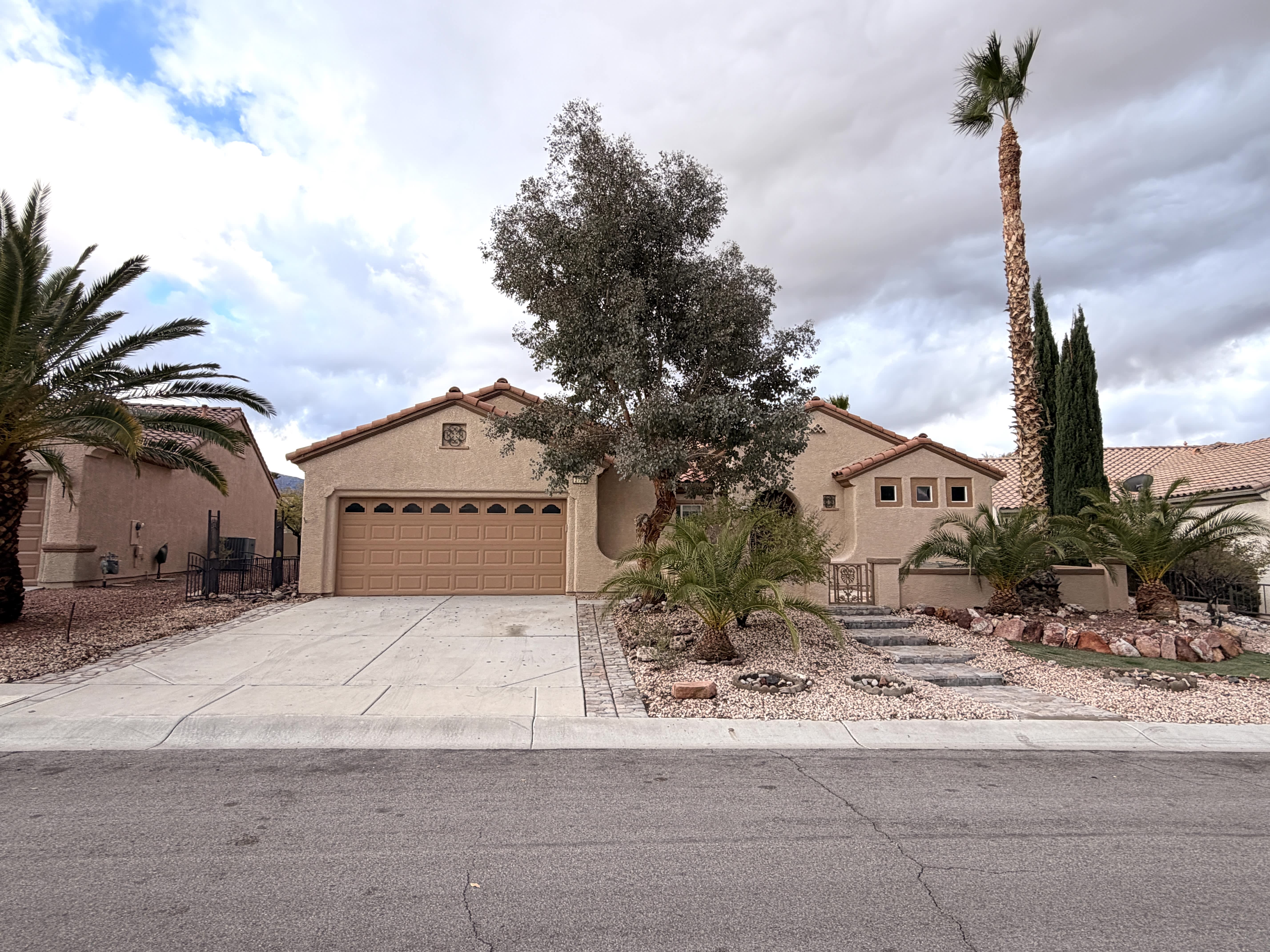 2759 Foxtail Creek Ave – photo 1