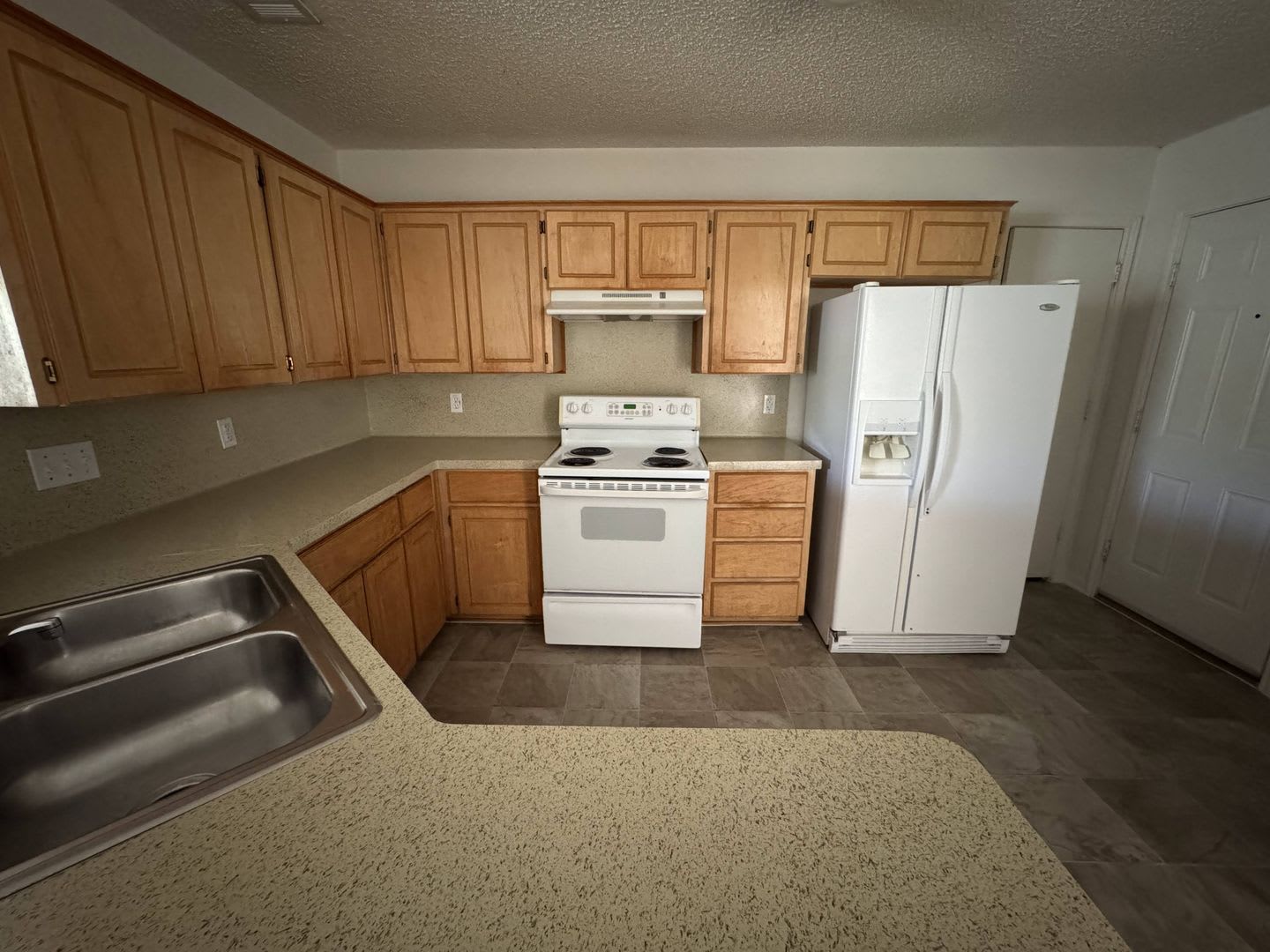 4-Bedroom House for Rent in Killeen – photo 4