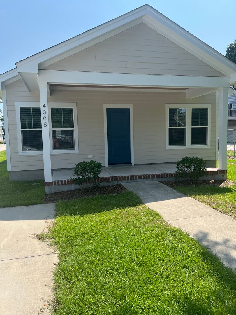 Newer Construction 3 Bedroom House – photo 2