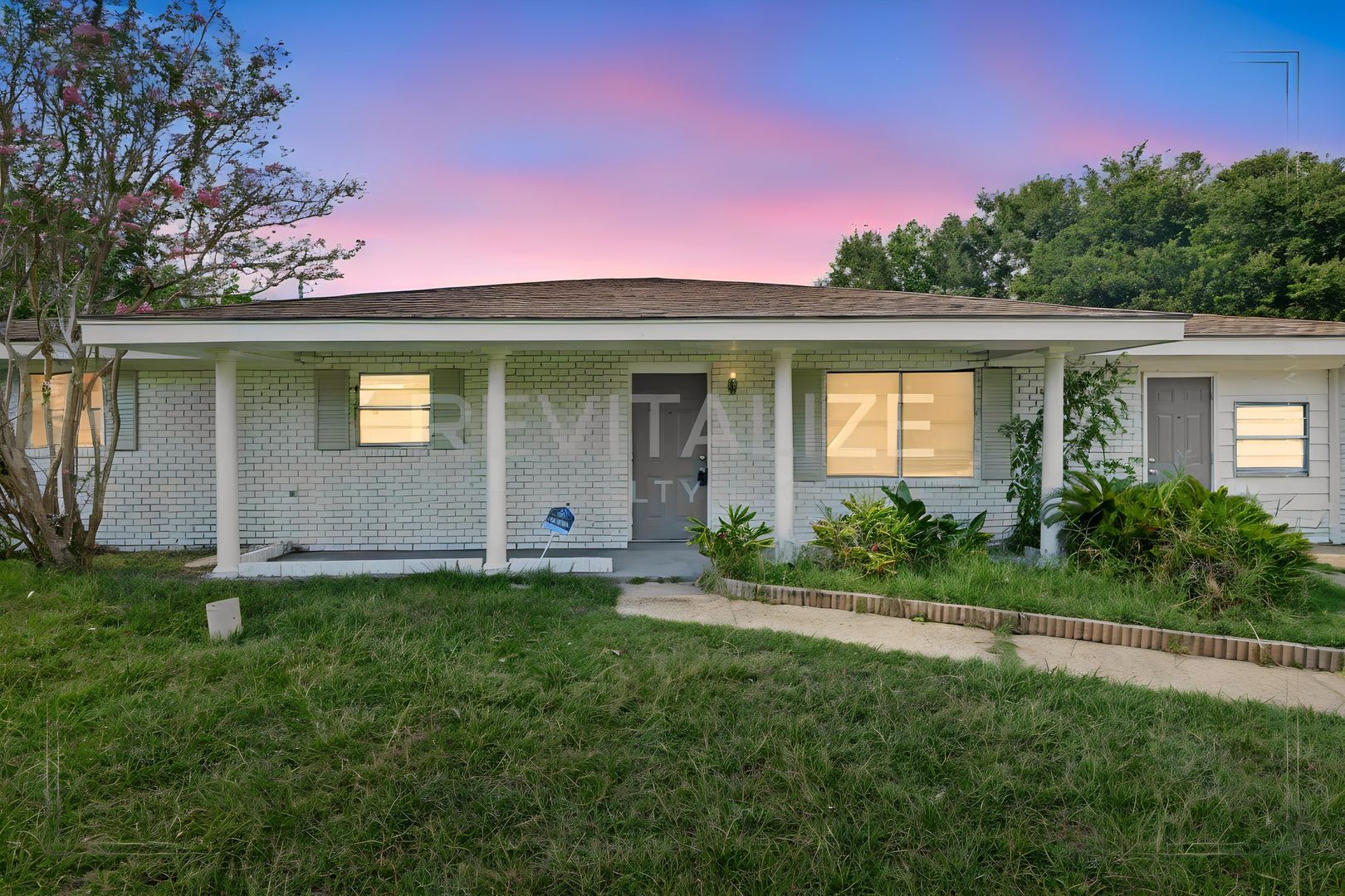 4BR/2BA Brick Home – Gulfport, MS – photo 1