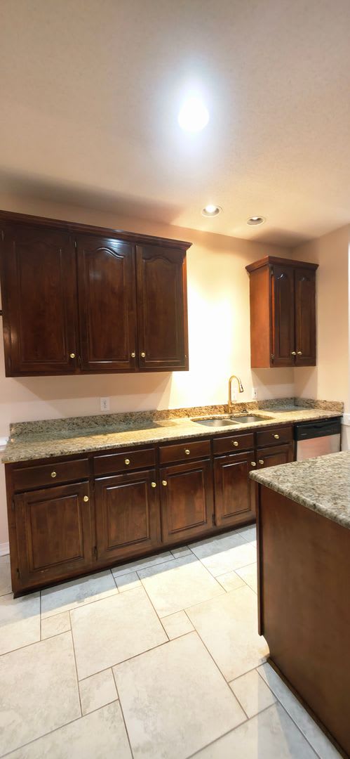 Two Story Home w/ Pool & Double Garage in Woodbridge Subdivision – photo 5
