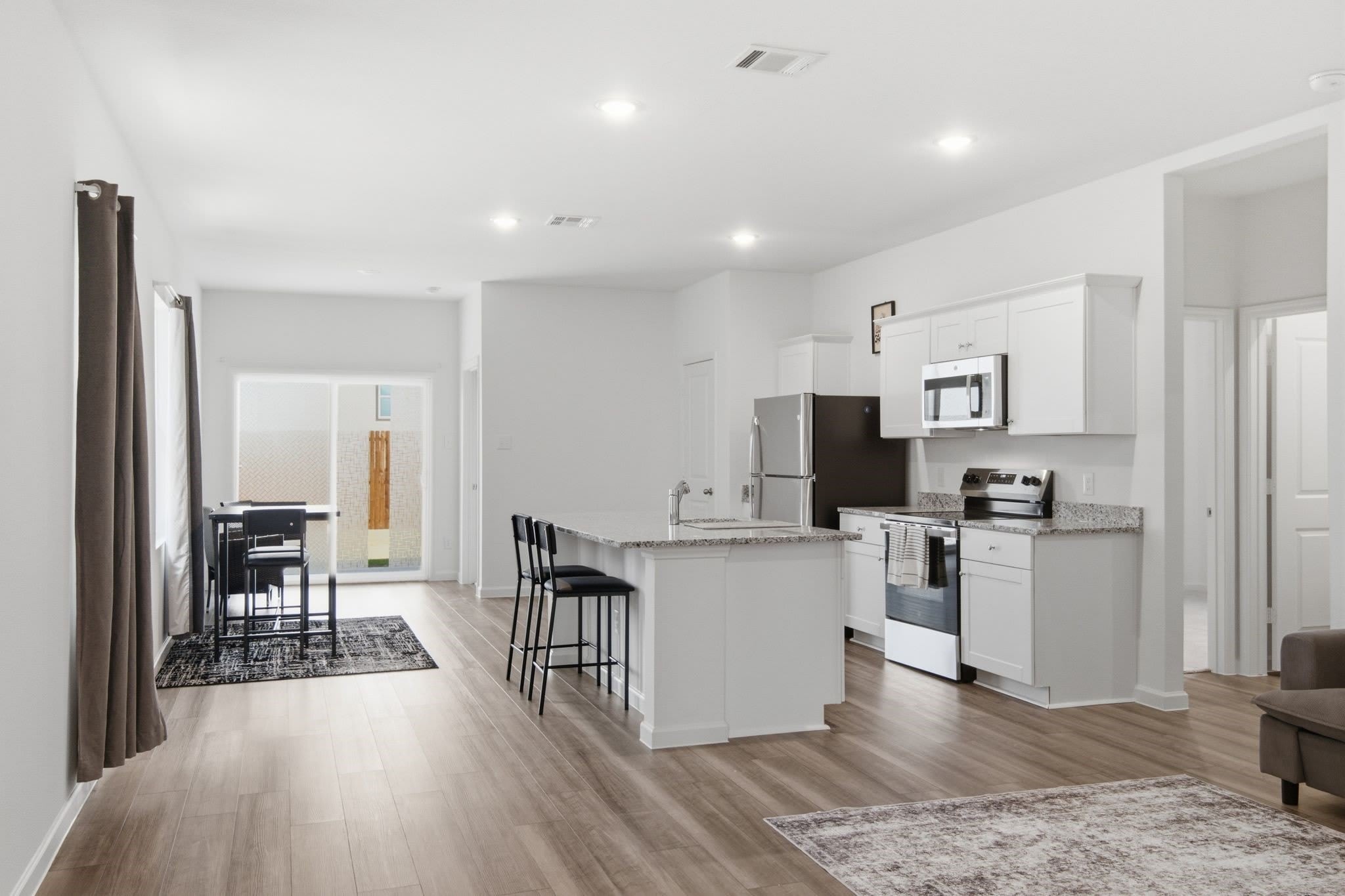 2314 Winthrop Avenue – photo 5