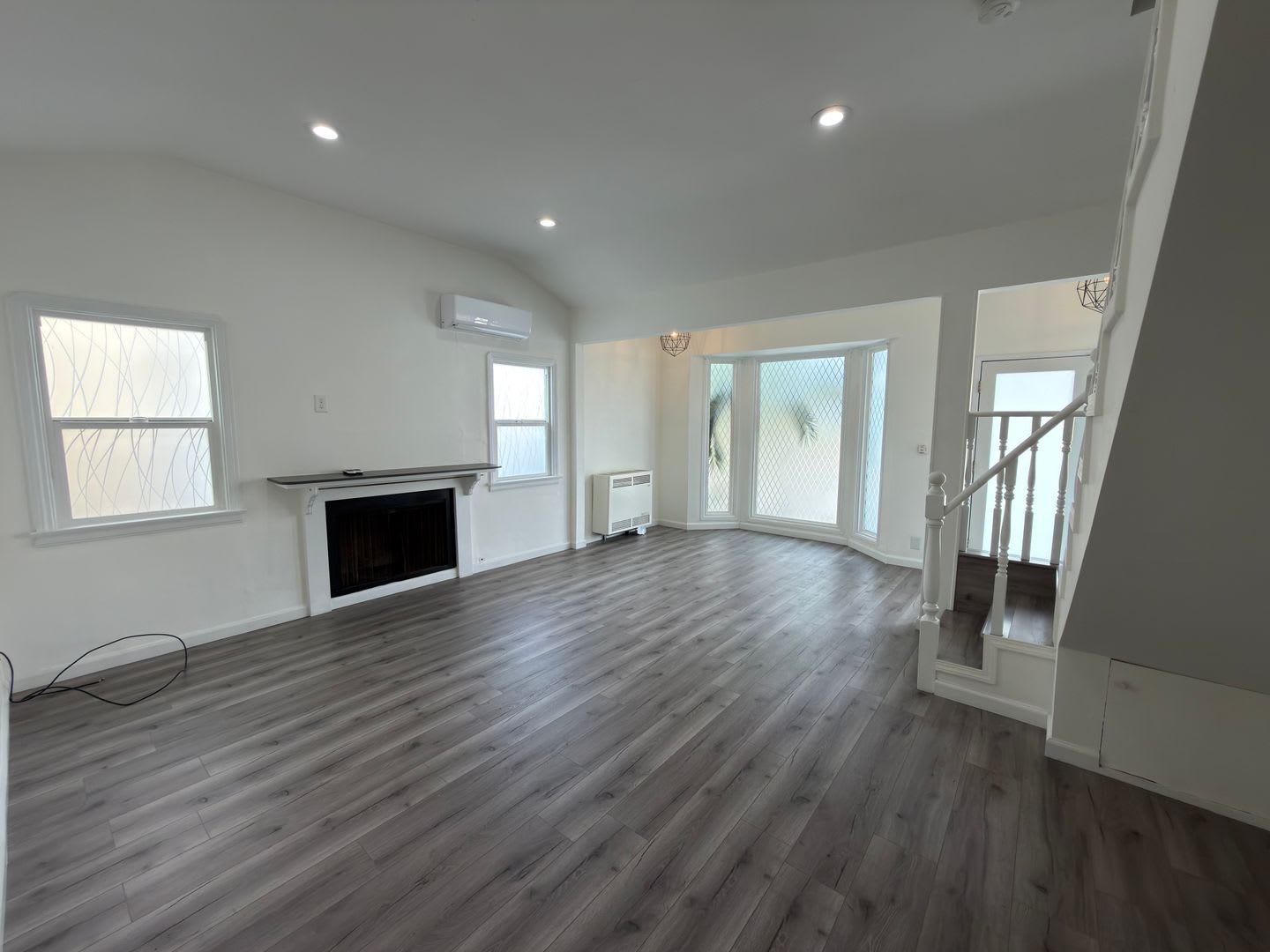 1110 Mira Mar Avenue – photo 5