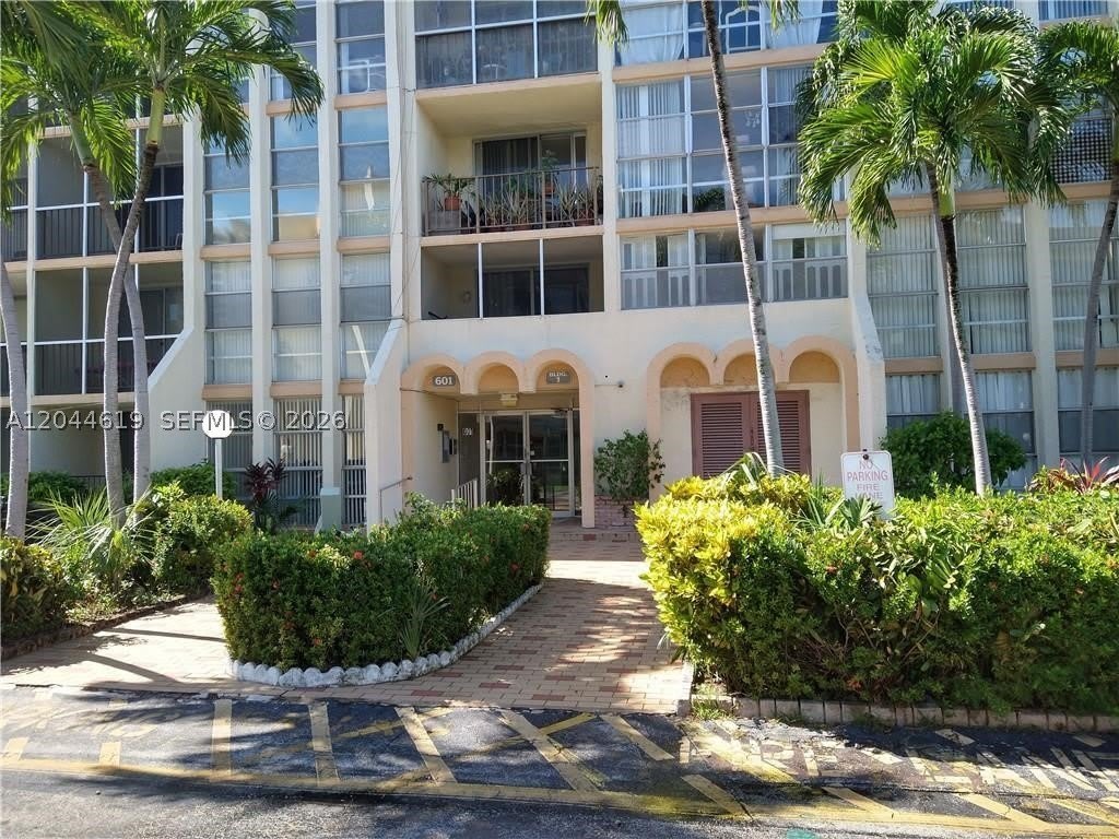 601 Three Islands Blvd – photo 3