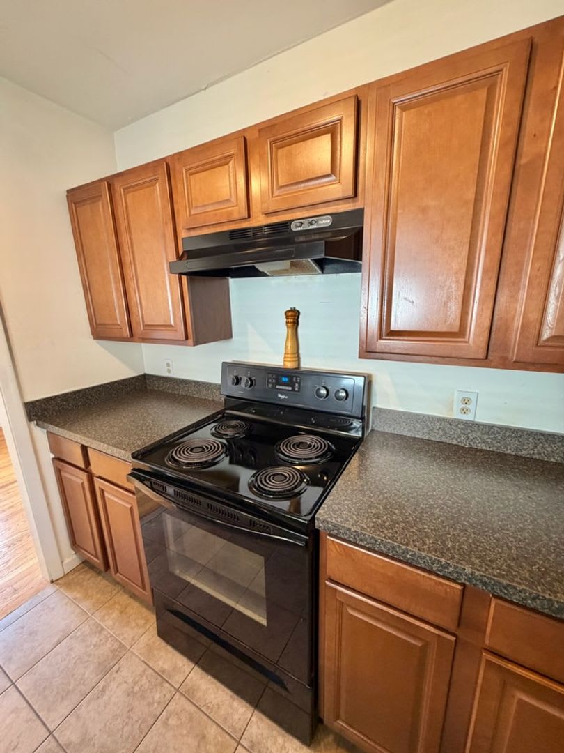 Charming 1-Bedroom Condo in Convenient Fishkill Location – photo 5