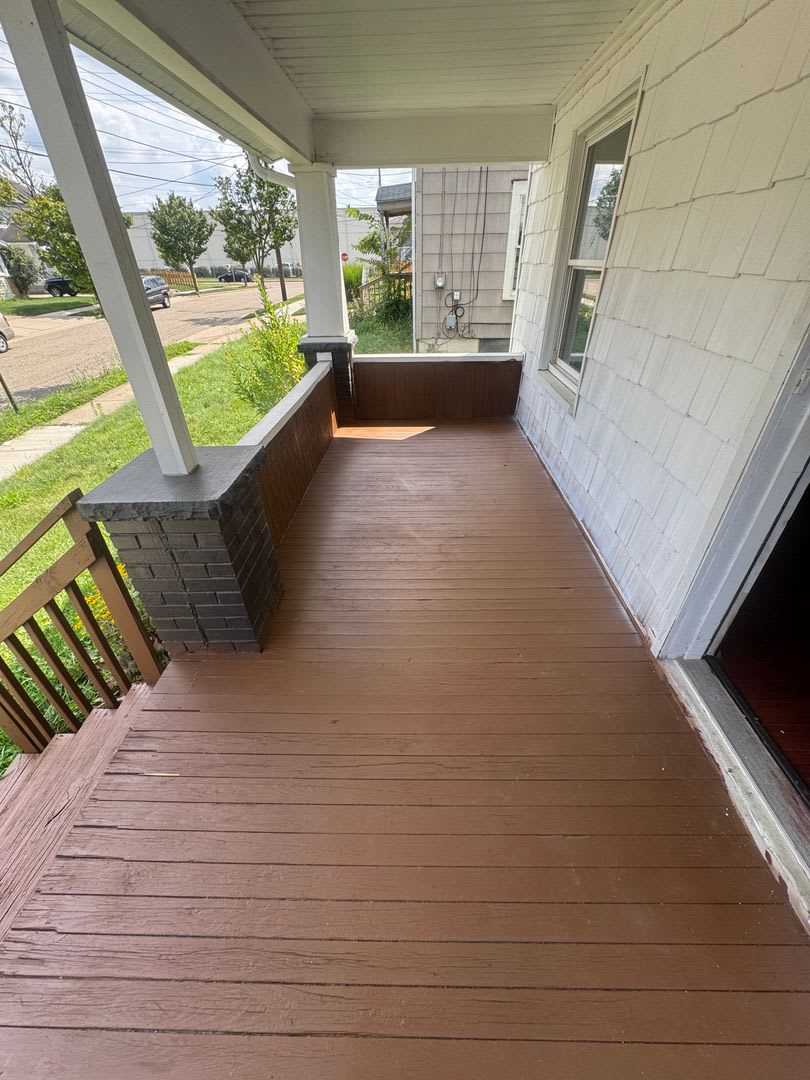 Move In Ready Akron Home With Four Bedrooms And Outdoor Space – photo 2