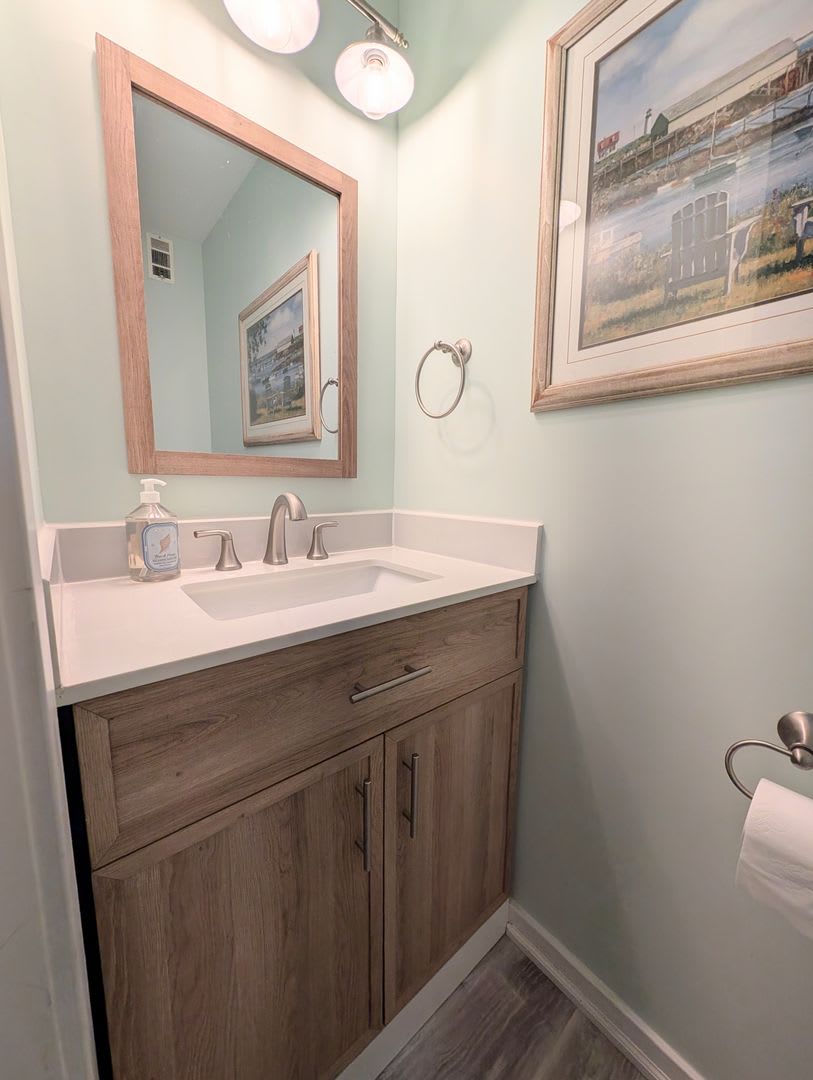 Dreamy Little River Condo — Furnished, Elevator Access, Pool & Marina Nearby! – photo 4
