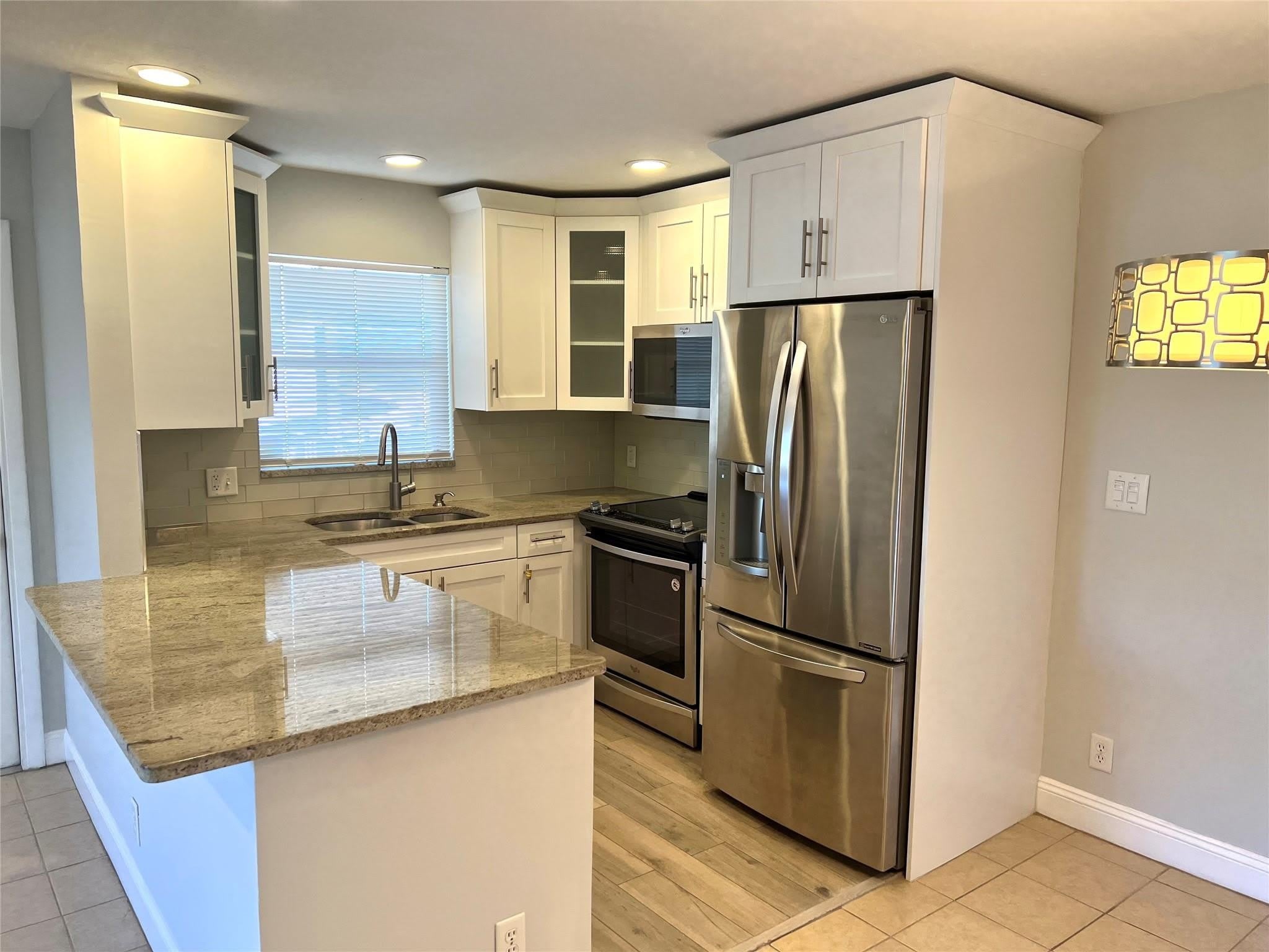 2840 NE 14th Street – photo 1