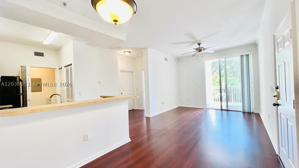2304 Myrtlewood Cir E – photo 4