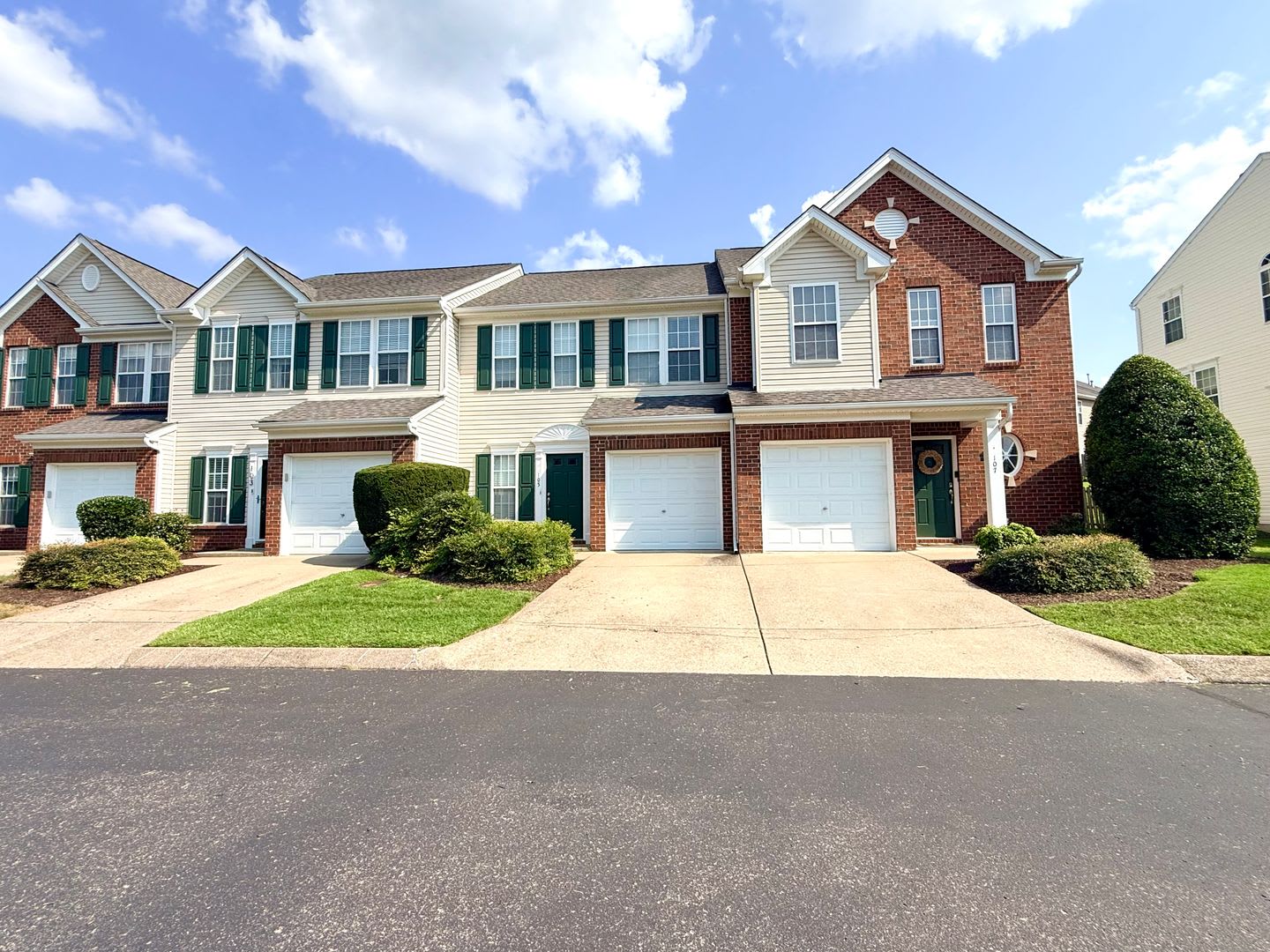WEST NASHVILLE!!! 3/2.5 Townhouse – photo 1