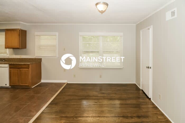 4570 East Dearing Road – photo 5