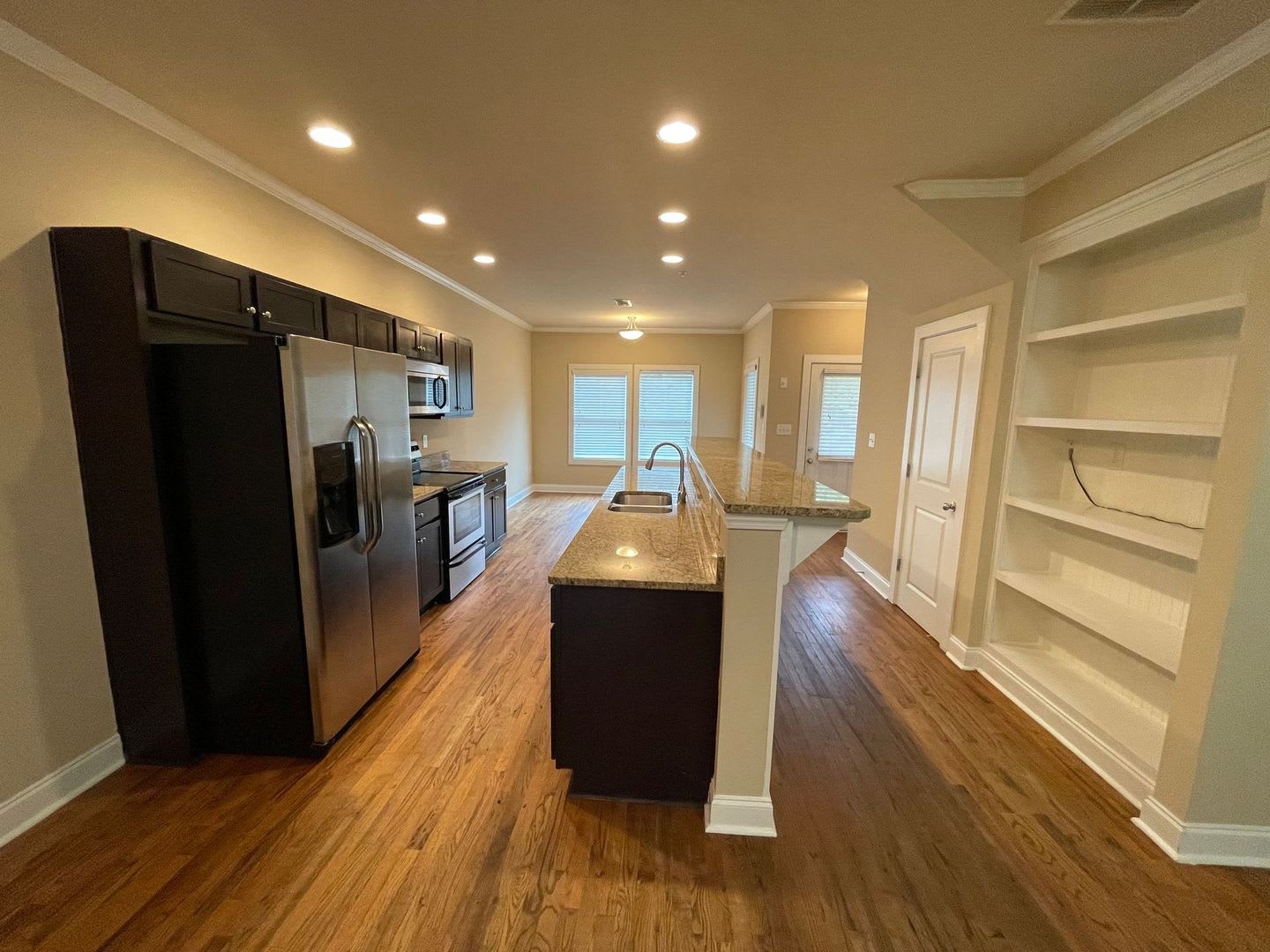 PRE-LEASING FOR AUGUST 6TH 2027! – photo 5