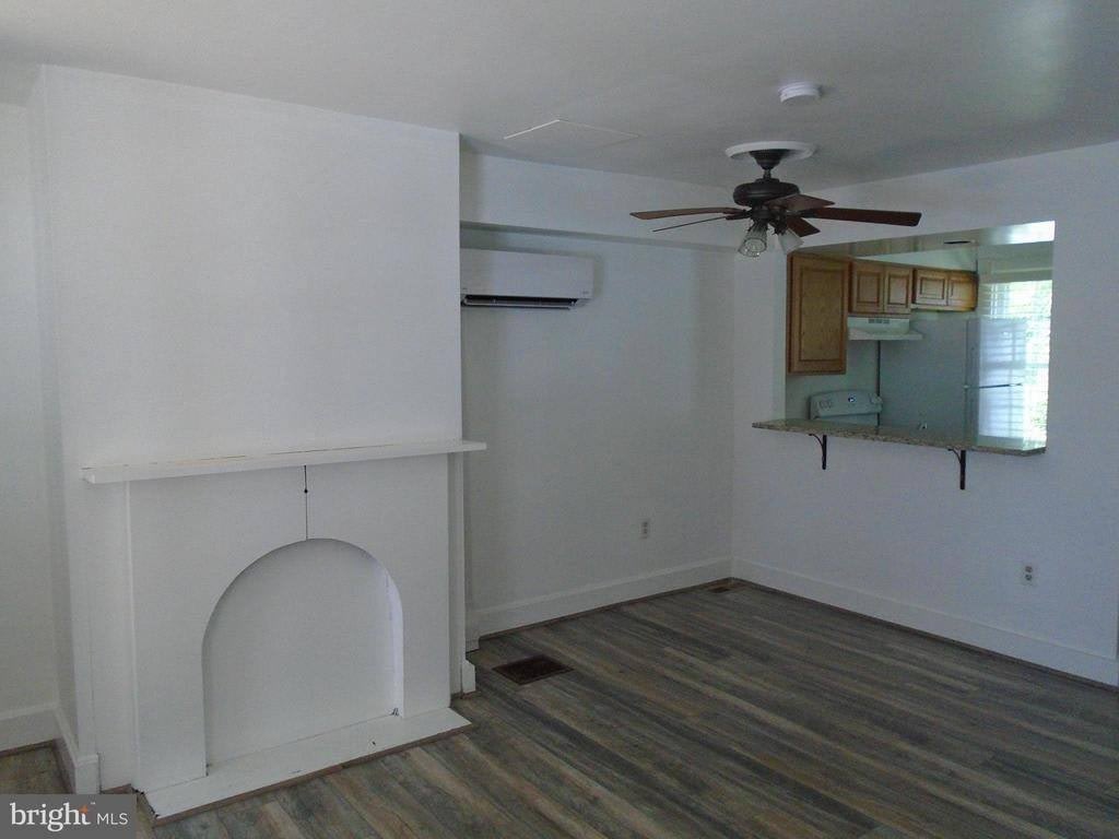 8488 Main Street – photo 3
