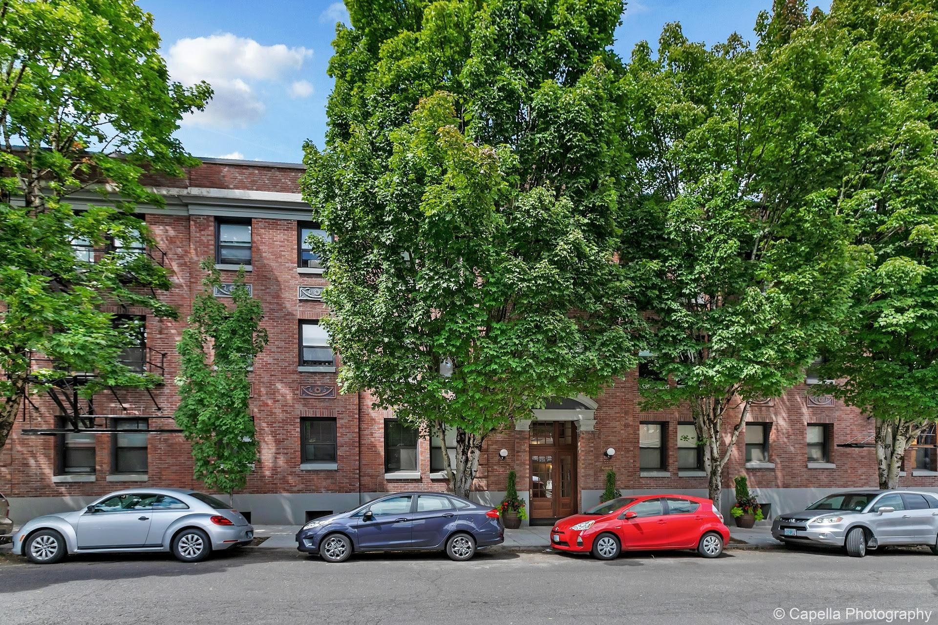 Marcella Apartments – photo 1