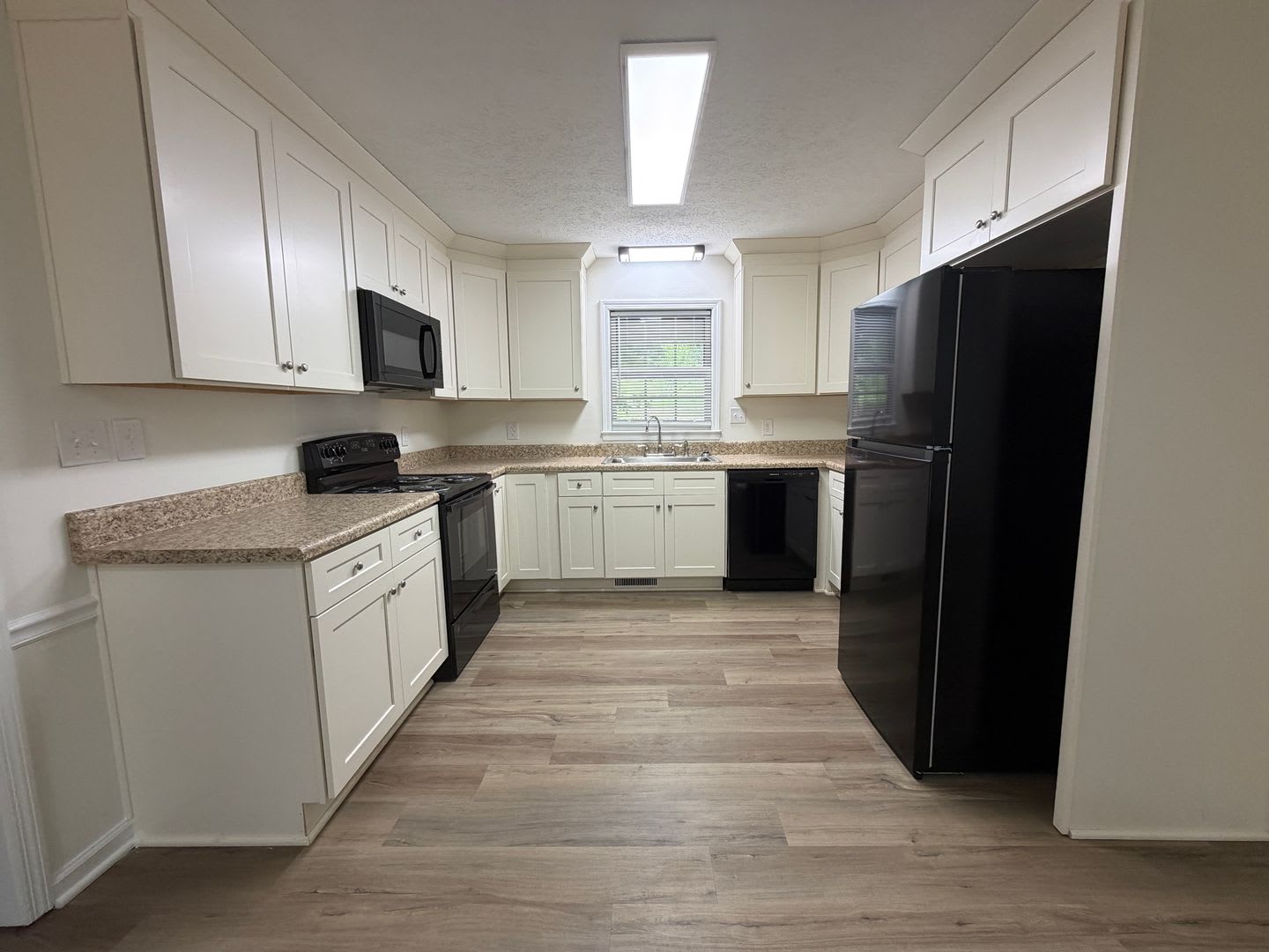 3 Bedroom 2 5 Bath House On Spacious Lot In West Athens Ga – photo 3