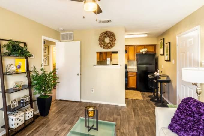 2000 Cedar Bend Dr, #110 – photo 2
