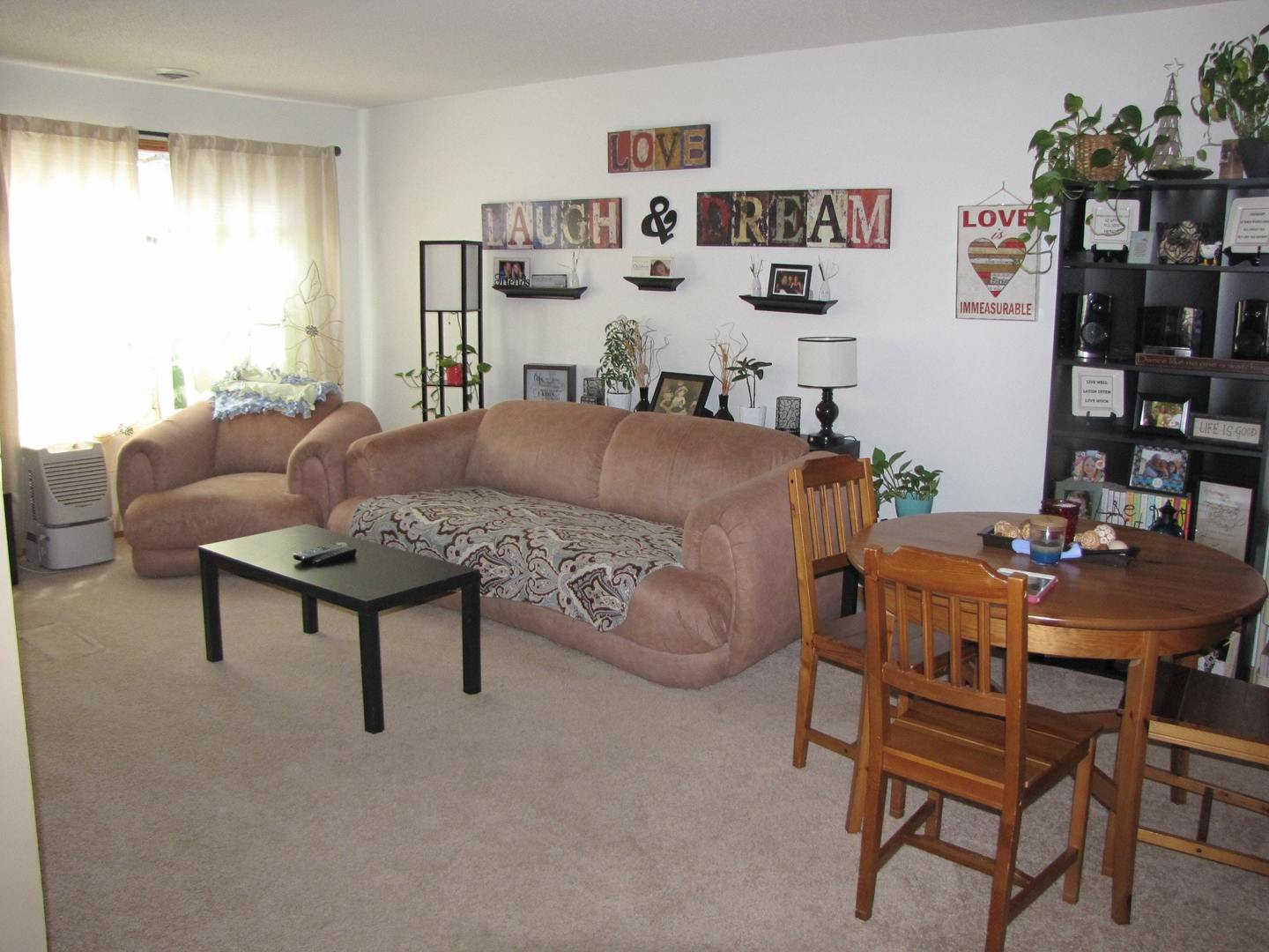 Convenient Location *2Bed/1.5Bth plus Loft* Townhome in Apple Valley. Avail Sept. 1 – photo 4