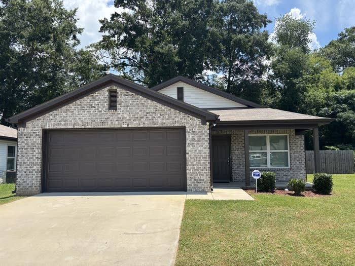 188 Bradford Circle – photo 1