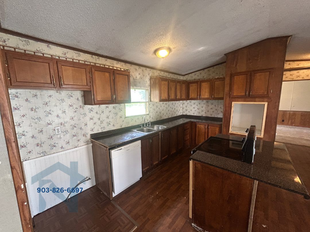 77 Davis Street – photo 3