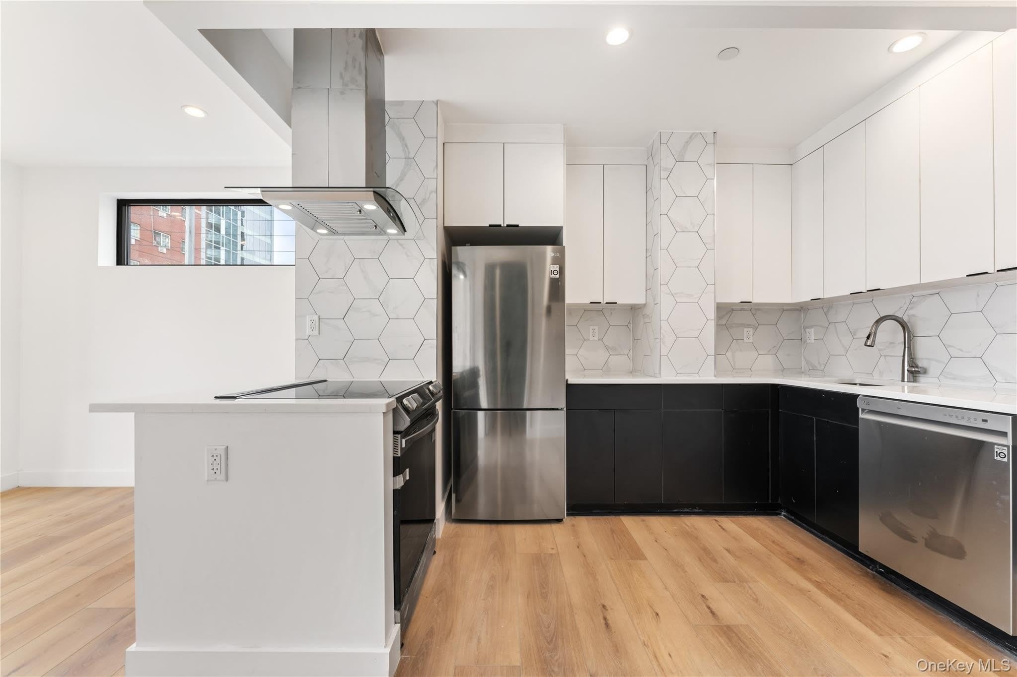 901 60th Street – photo 2